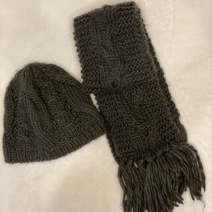 St Johns Bay Beanie and Scarf.